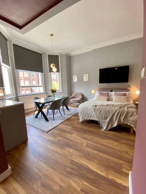 Studio For 3 Near Regents Park N5 London Exterior photo