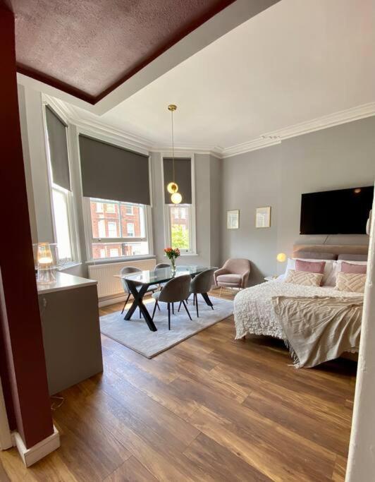 Studio For 3 Near Regents Park N5 London Exterior photo