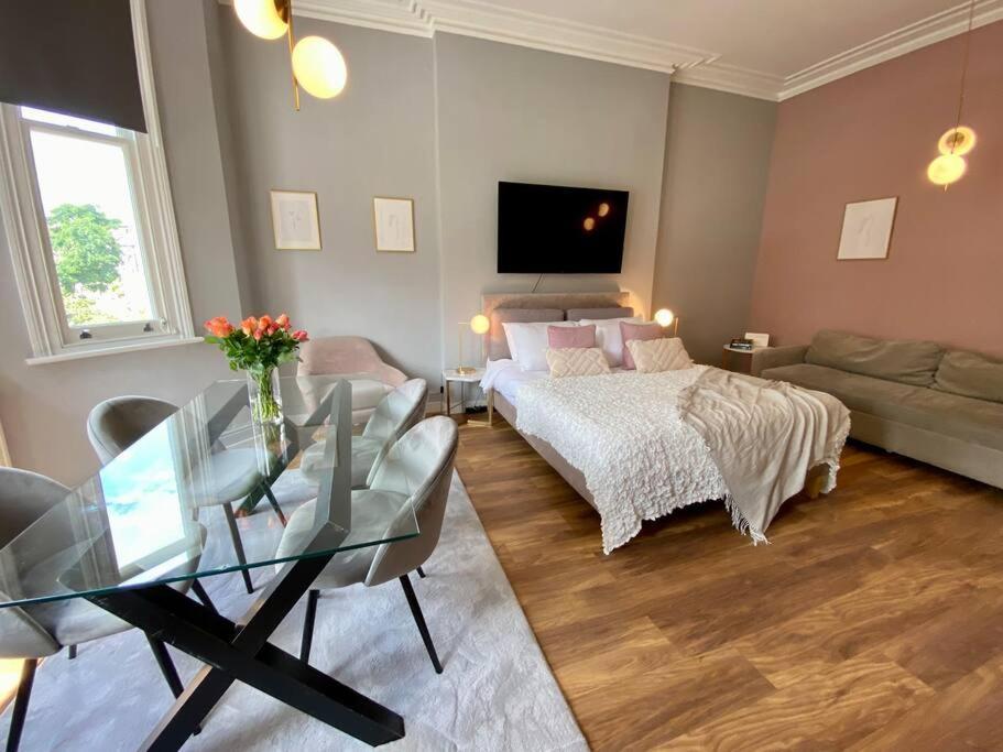 Studio For 3 Near Regents Park N5 London Exterior photo