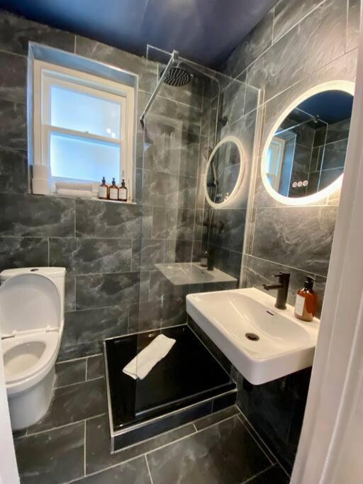 Studio For 3 Near Regents Park N5 London Exterior photo